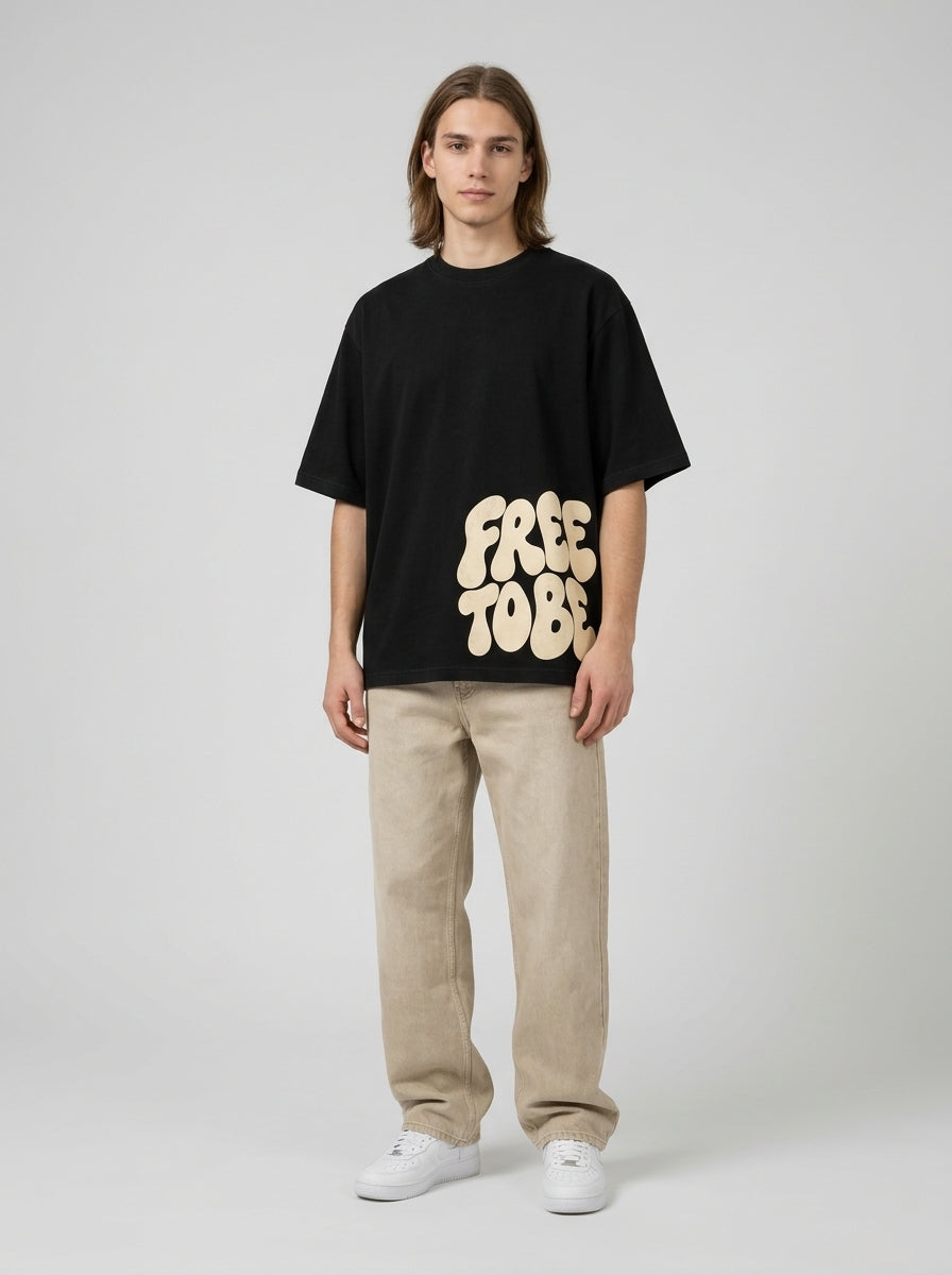Playera BOKO — FREE TO BE — NEGRO